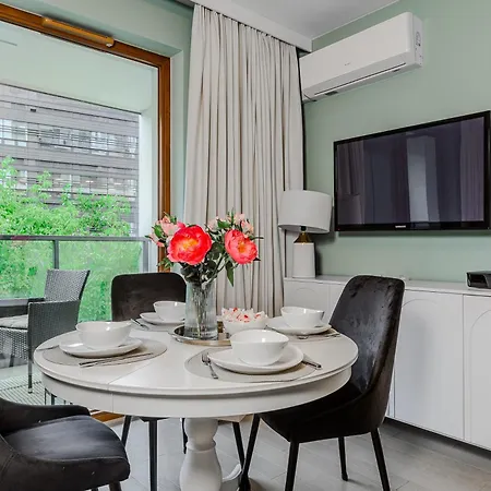 P&o Grzybowska I Varsovie