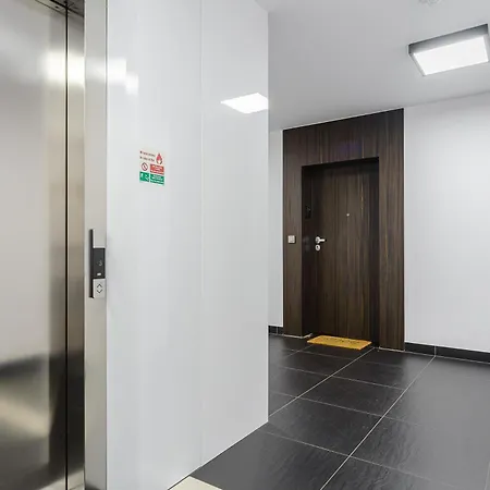 P&o Grzybowska I Варшава