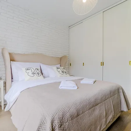 P&o Grzybowska I Warschau